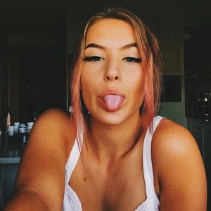 Meet your Posher, Novalee